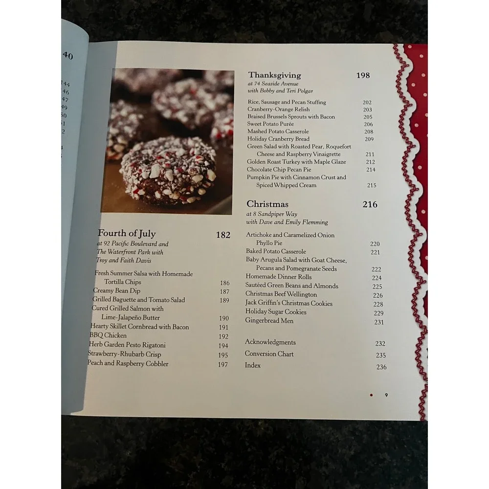 Debbie Macomber's Cedar Cove Cookbook Hardcover Recipes Baking Cooking Food 2009